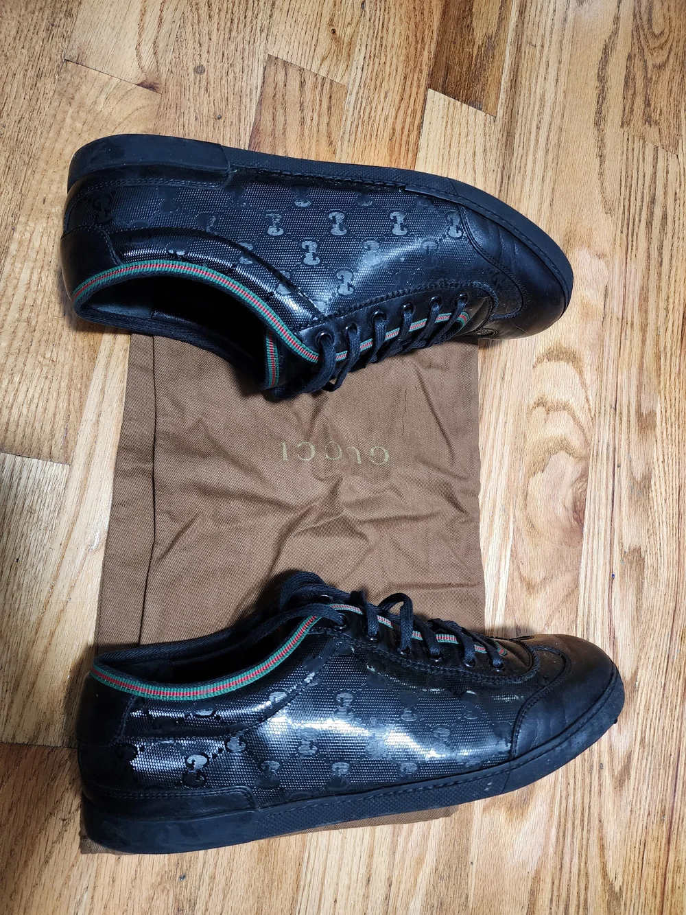 Gucci Black Men's Fashion Sneaker with Signature GUCCI Monogram Detail